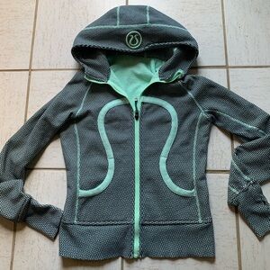 Lululemon logo zipped hoodie ❤️